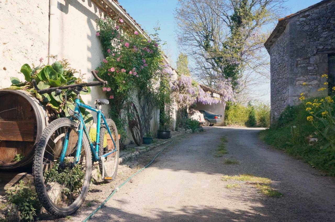 Le Peyrail Panzió Les Lèves-et-Thoumeyragues Kültér fotó