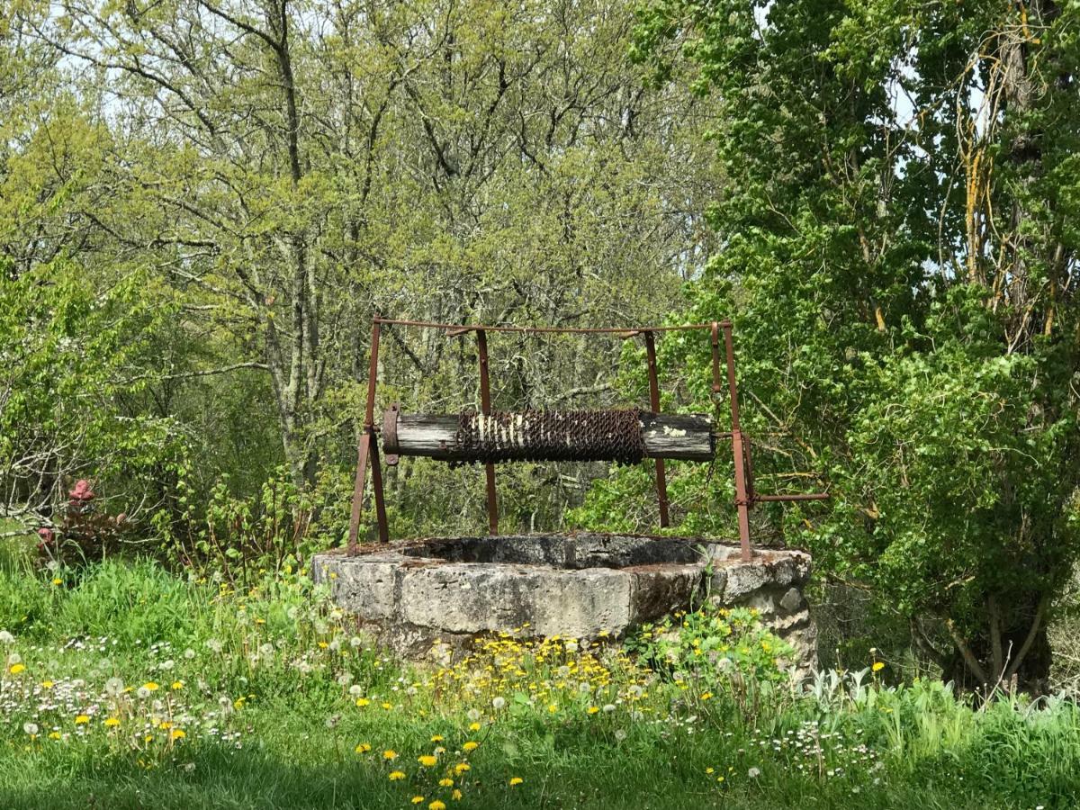 Le Peyrail Panzió Les Lèves-et-Thoumeyragues Kültér fotó